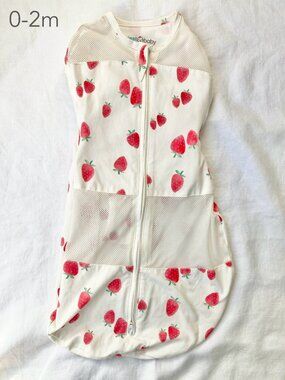 💙2/$25 Happiest Baby Sleepea 0-2 Months Newborn Ivory Strawberry Sleep Swaddle
